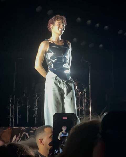 (c) mirrorballgirlyy 
